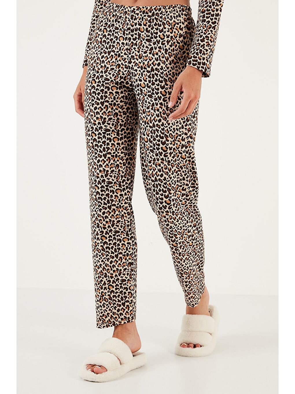 Kahverengi Desenli Beli Lastikli Gömlek Yaka Dokuma Pijama Takımı 6095660-3