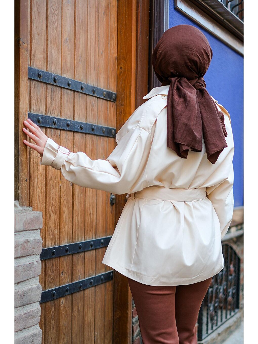 Ekru Kol Kemerli Kruvaze Yaka Trençkot Krem-3