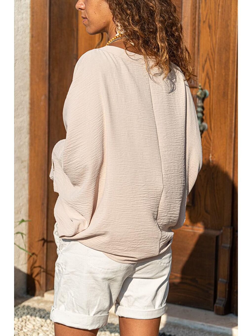 Bej Kadın Siyah Airobin Duble Kol Salaş Bluz GK-BST2943-2