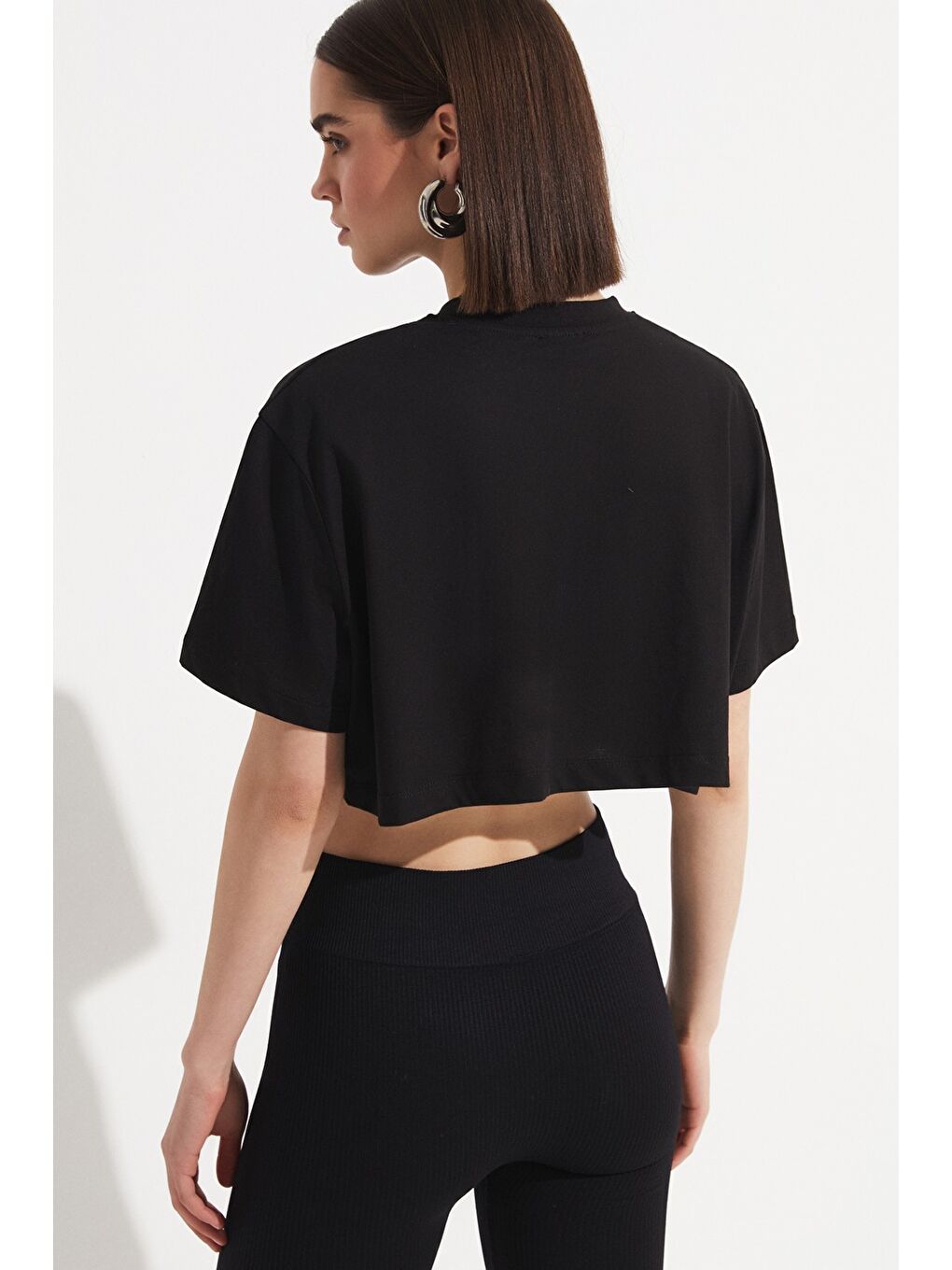 Siyah Crop Basic Tişört-4