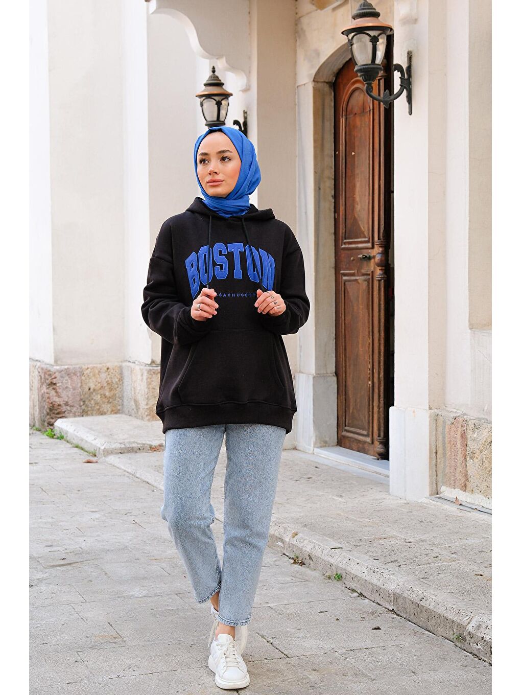 Kadın Kanguru Cep Kapüşonlu Sweat Siyah-1