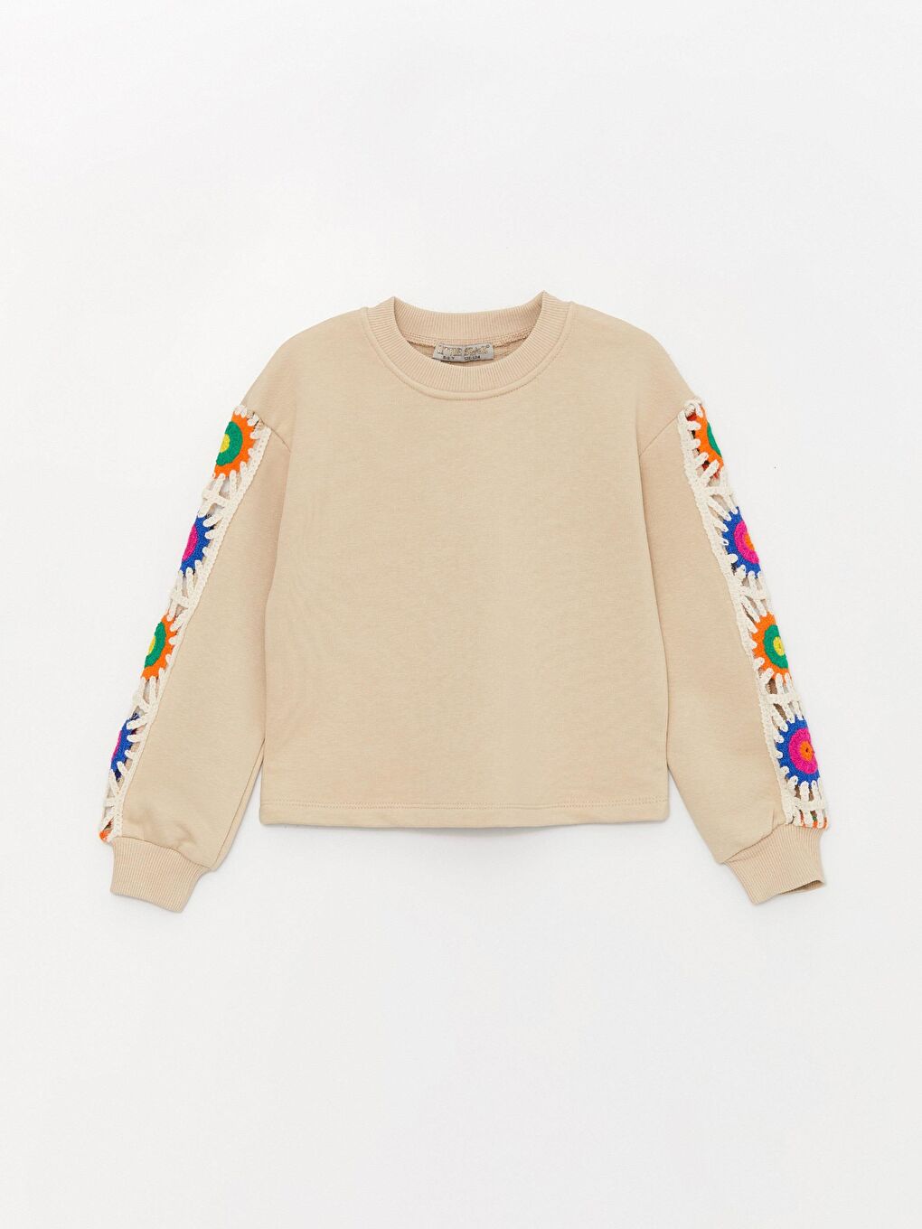 Bej Kız Çocuk Çiçek İşlemeli Ön Cepli Takım-4