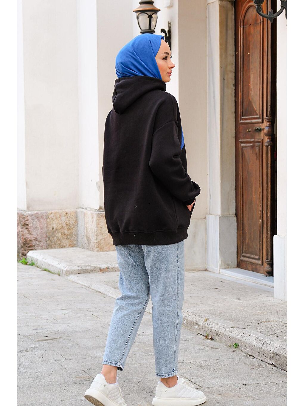 Kadın Kanguru Cep Kapüşonlu Sweat Siyah-4