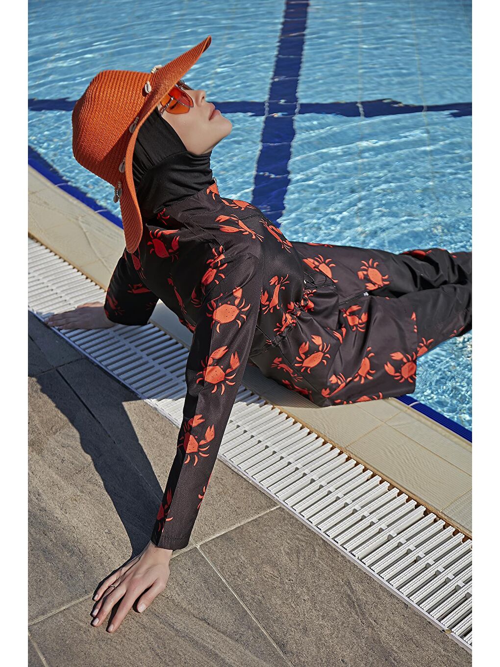 Siyah Parasut Tam Kapalı Tesettür Mayo R080 Yengeç-4