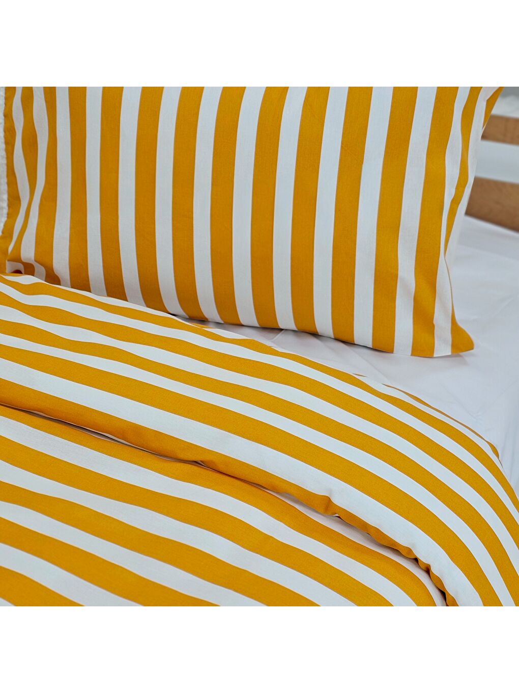 Çift Kişilik %100 Pamuk Kalın Çizgili Nevresim Takımı | Hardal Sarı & Beyaz | 4 Parça | Yumuşak Doku-2