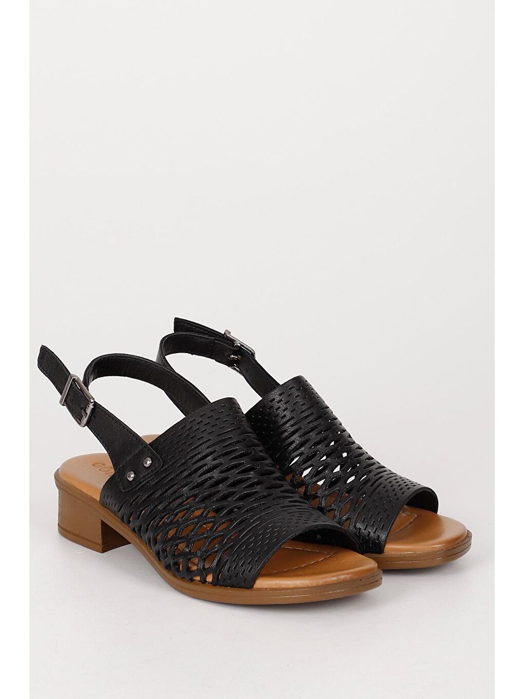 Siyah Hakiki Deri Kısa Kalın Topuklu Kadın Sandalet 45661-1