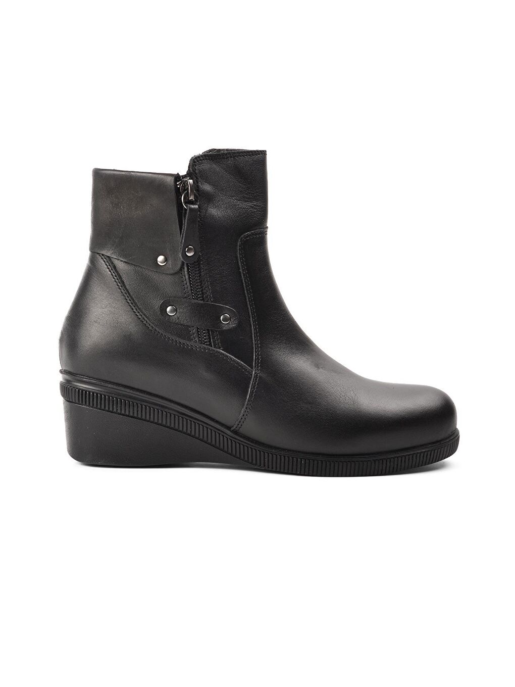 Siyah Hakiki Deri Fermuarlı Kadın Bot 8145