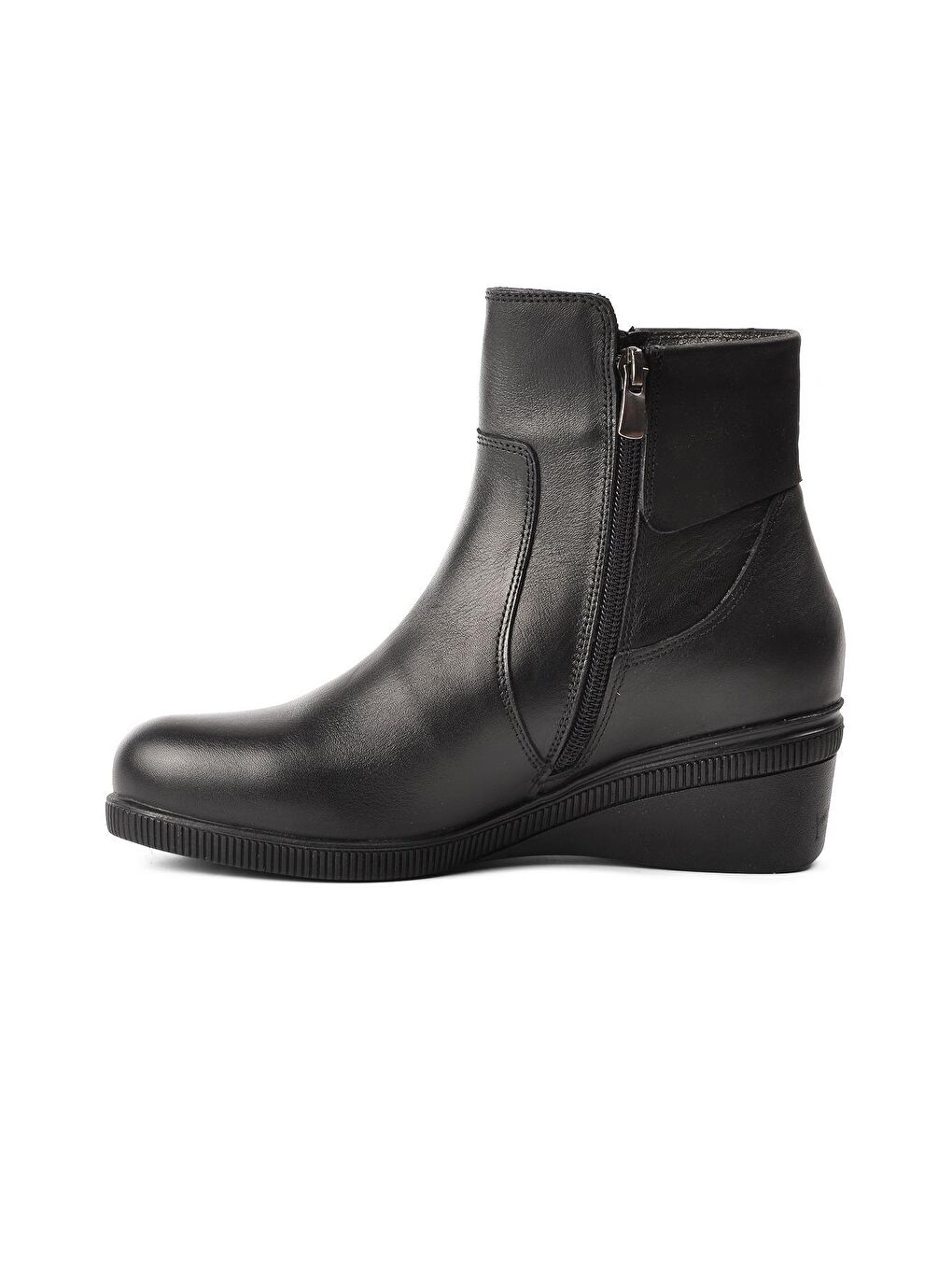 Siyah Hakiki Deri Fermuarlı Kadın Bot 8145-1