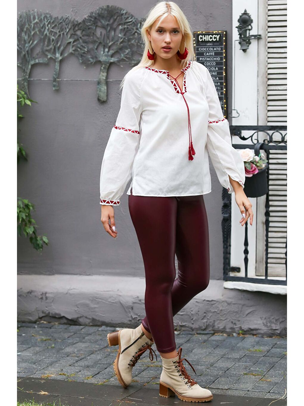 Kadın Beyaz Yuvarlak Yaka Balon Kol Bağlamalı Sargı Nakışlı Regular Fitted Casual Pamuk Dokuma-5