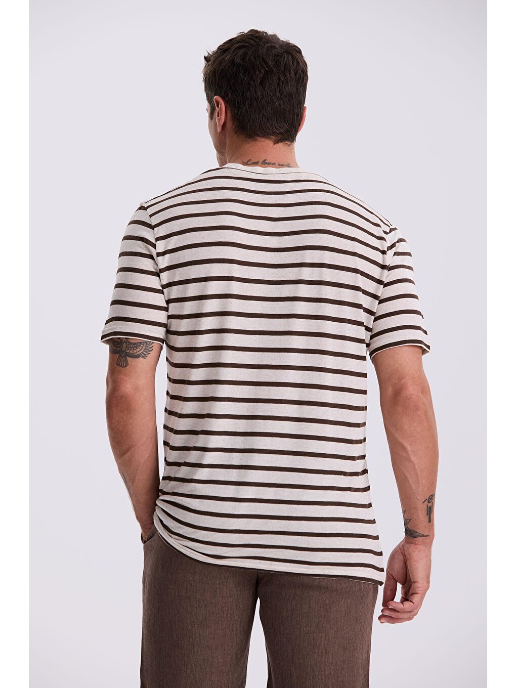 Bej Çizgili Slim Fit Bisiklet Yaka Tişört-3