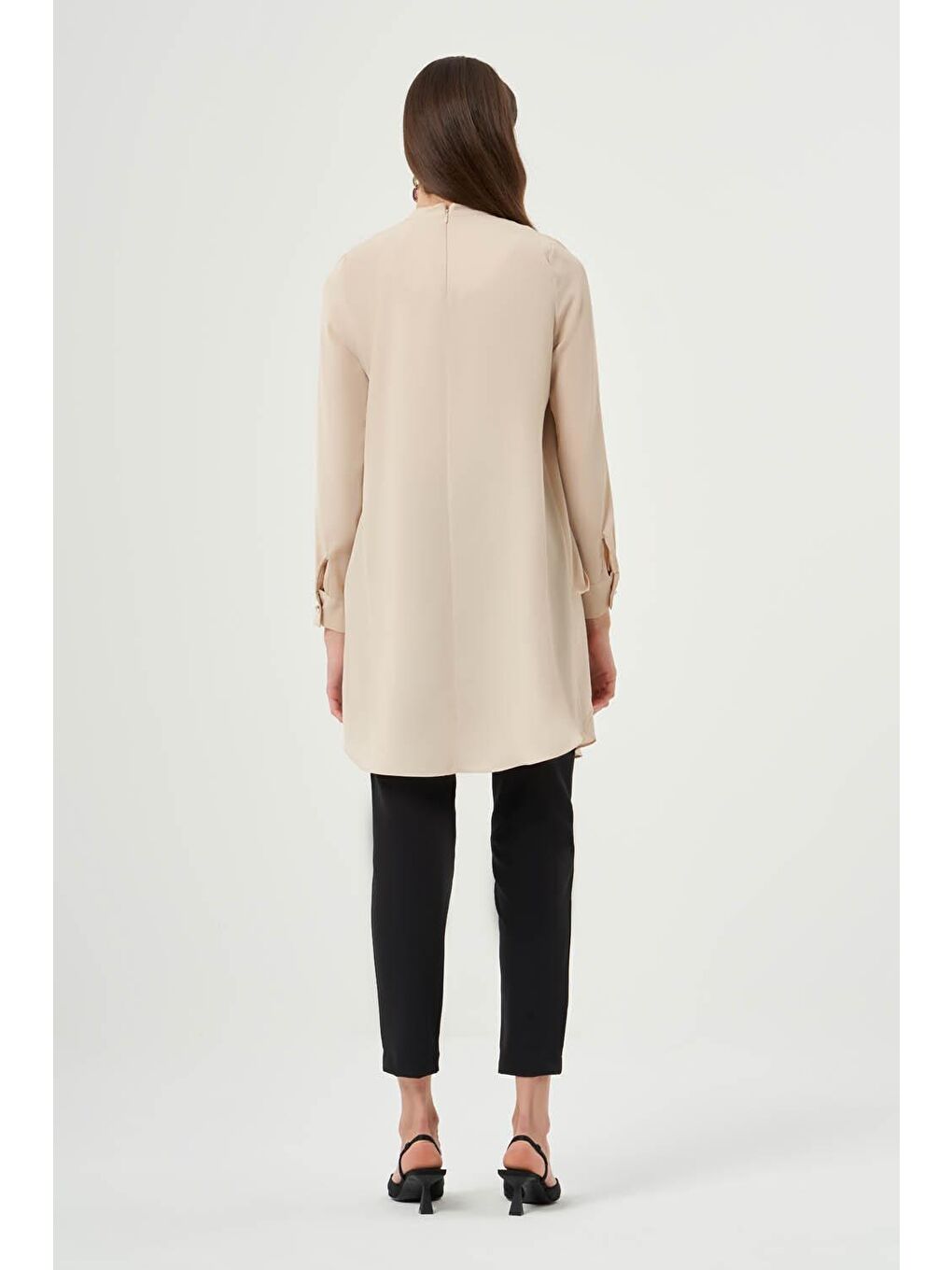 Bej Önü Katlı Vizon Tunik-3