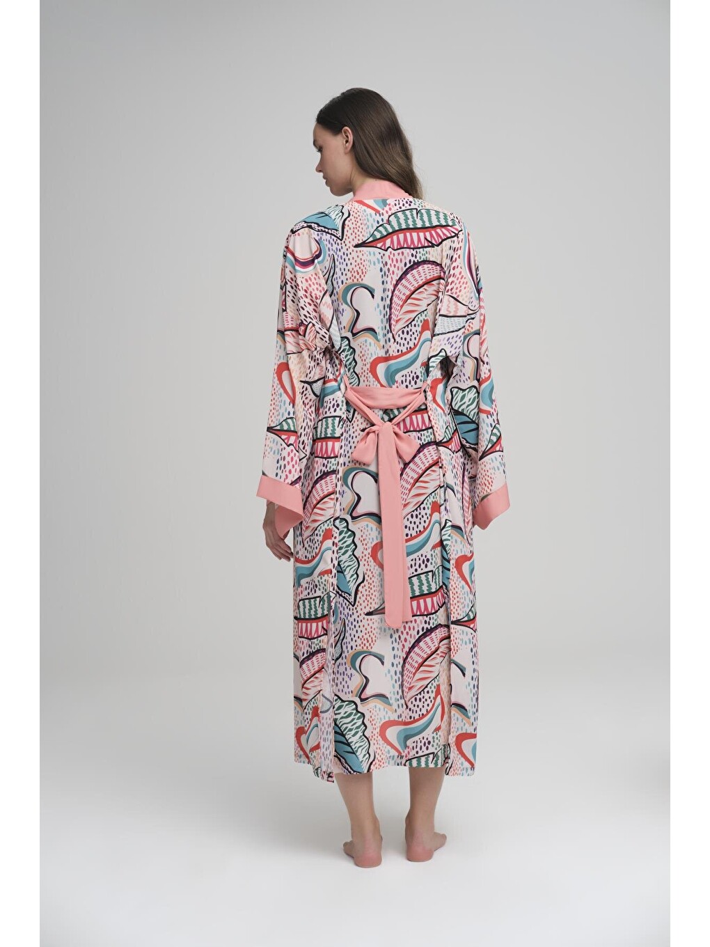 Pembe Renkli Yaprak Desenli Pudra Uzun Kimono 4046-3