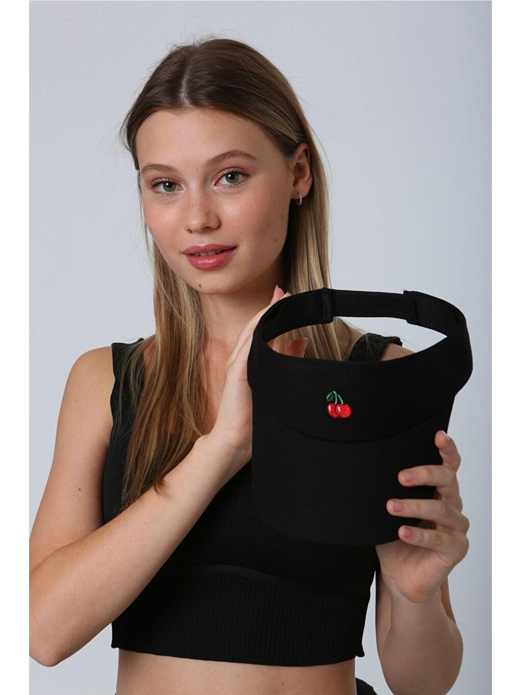 Luminos Butik Kadın Kiraz Nakışlı Siyah Vizör - Tenisçi - Golf / Siperlik Şapka Spk71