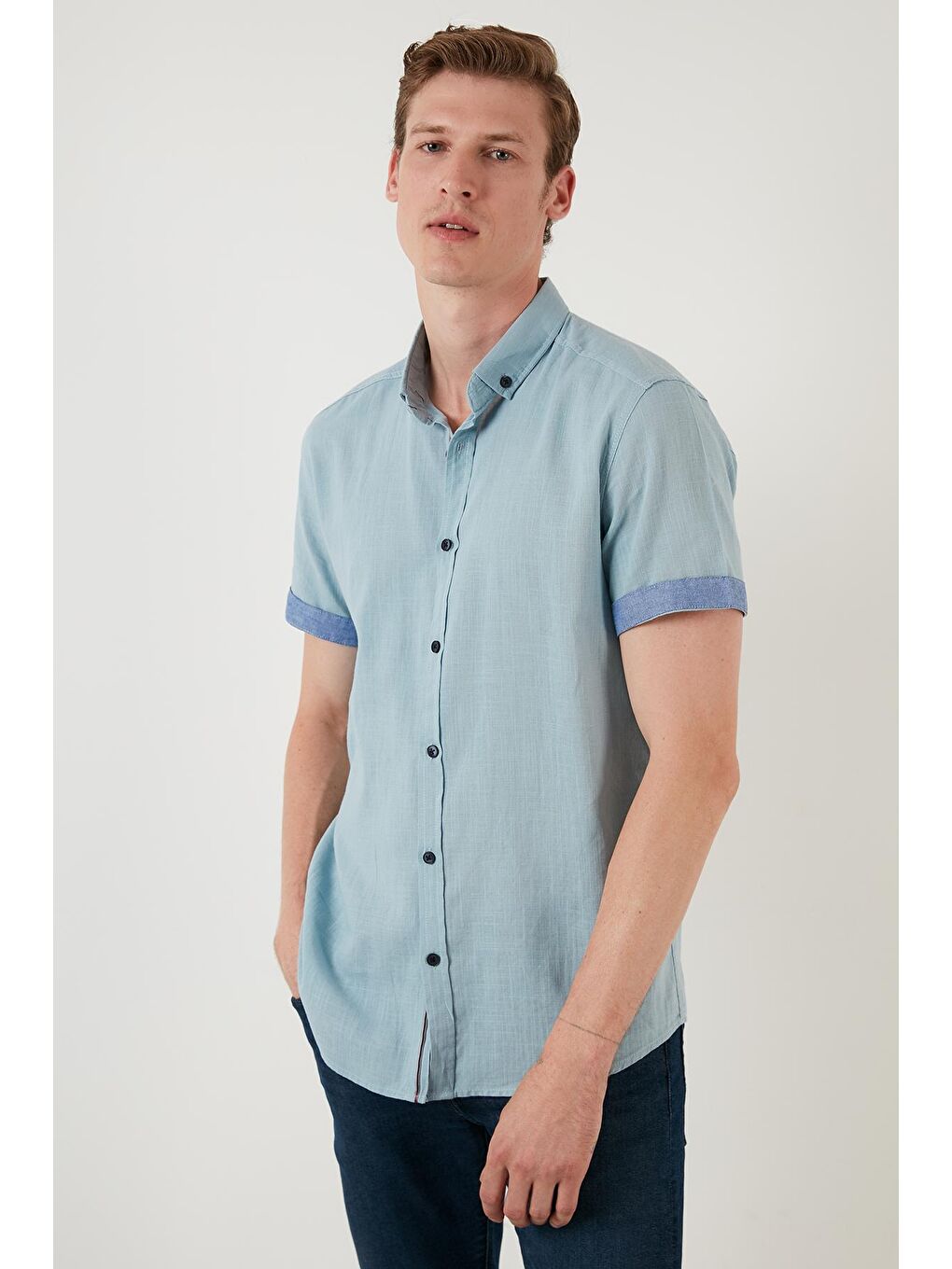 Turkuaz Pamuklu Düğmeli Yaka Kısa Kollu Gömlek CF21S112546-5