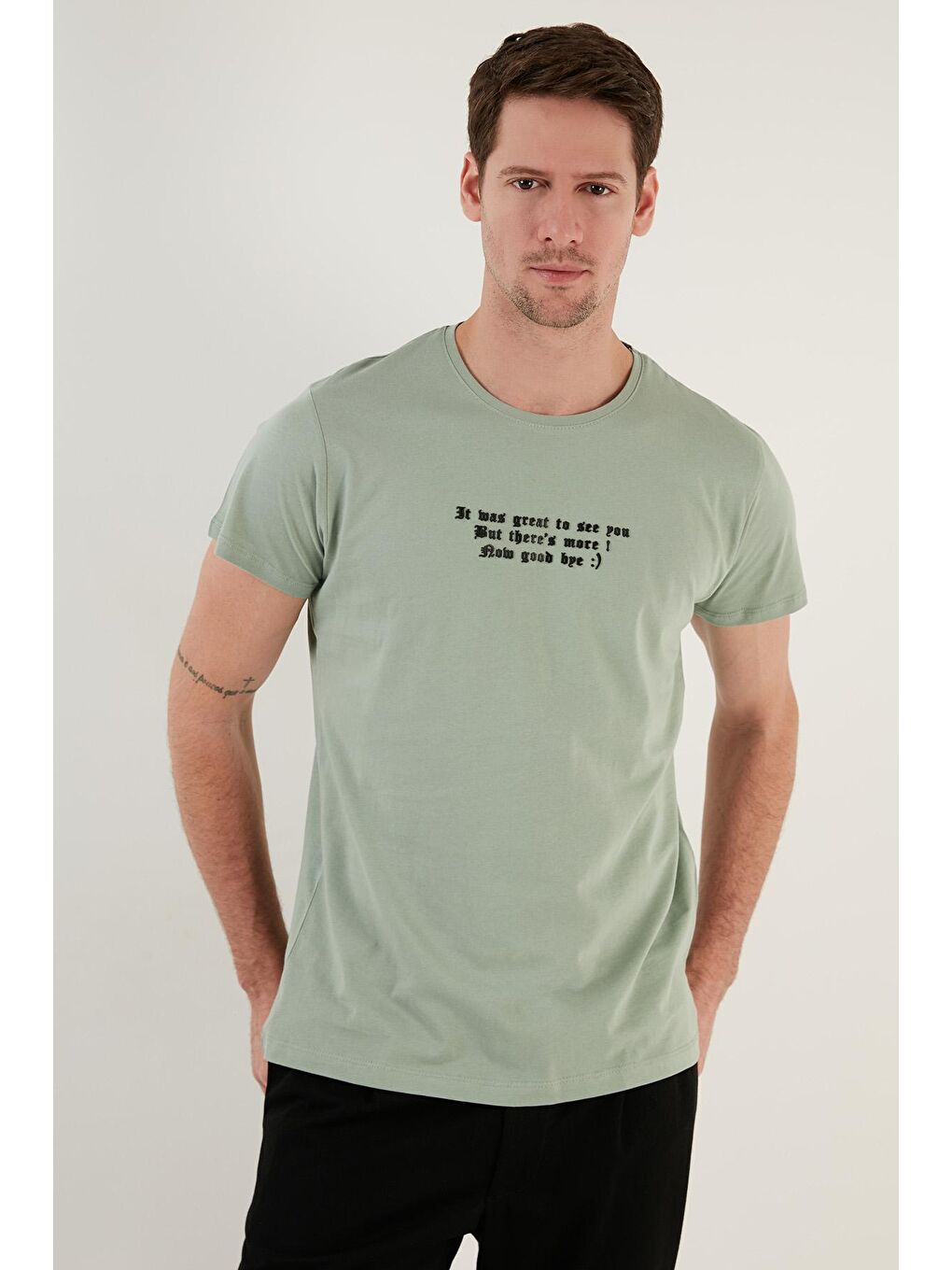 Yeşil Yazı Baskılı Bisiklet Yaka %100 Pamuk Slim Fit Tişört 541THEMAS-1