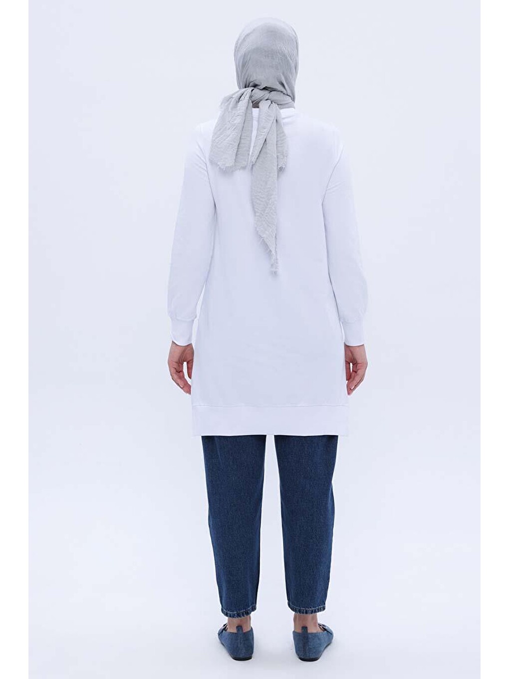 Beyaz-pamuklu Yandan Yırtmaçlı Nakışlı Sweat Tunik-3