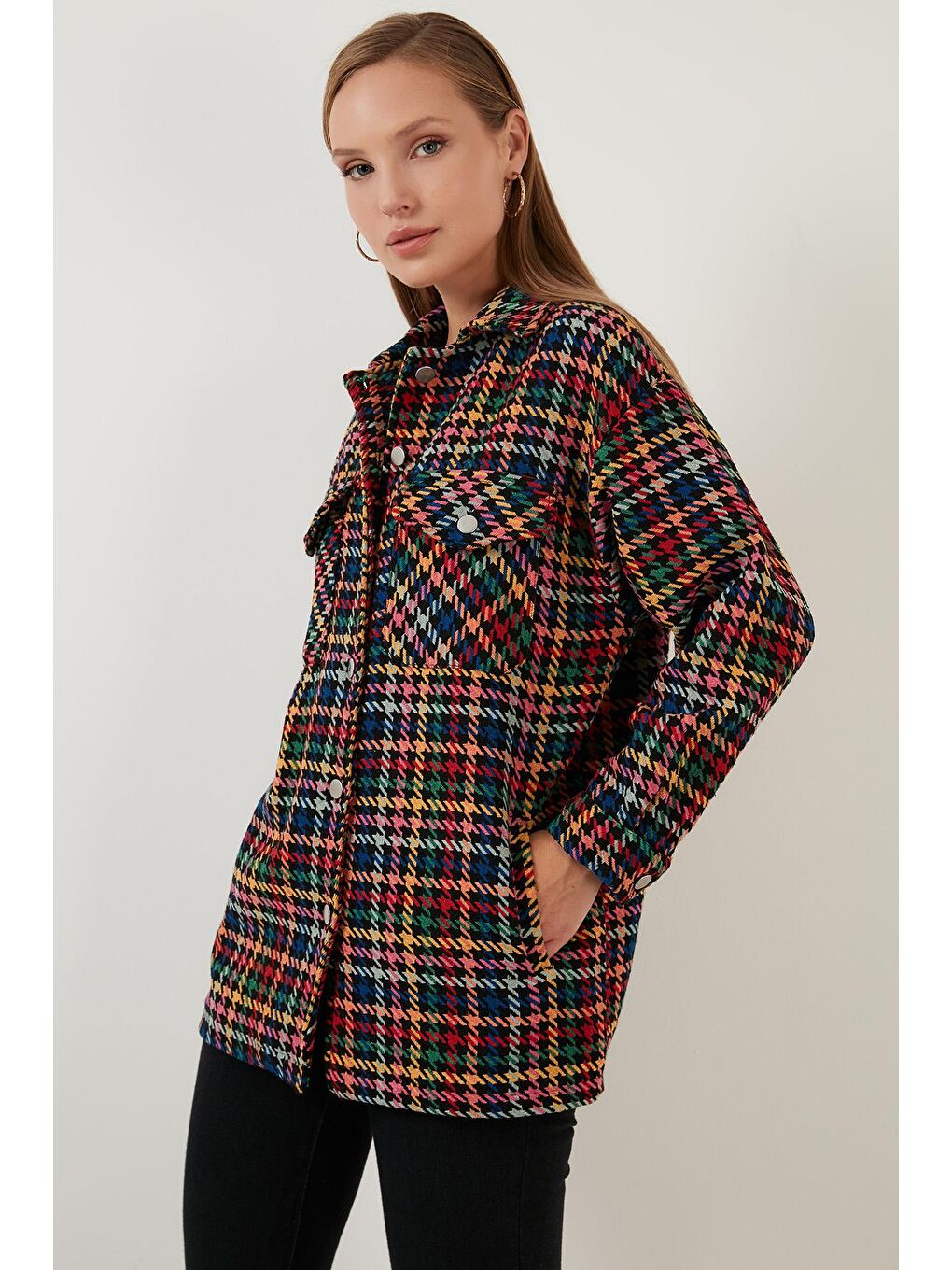 Siyah Kareli Regular Fit Düğmeli Gömlek Ceket 42190497-1