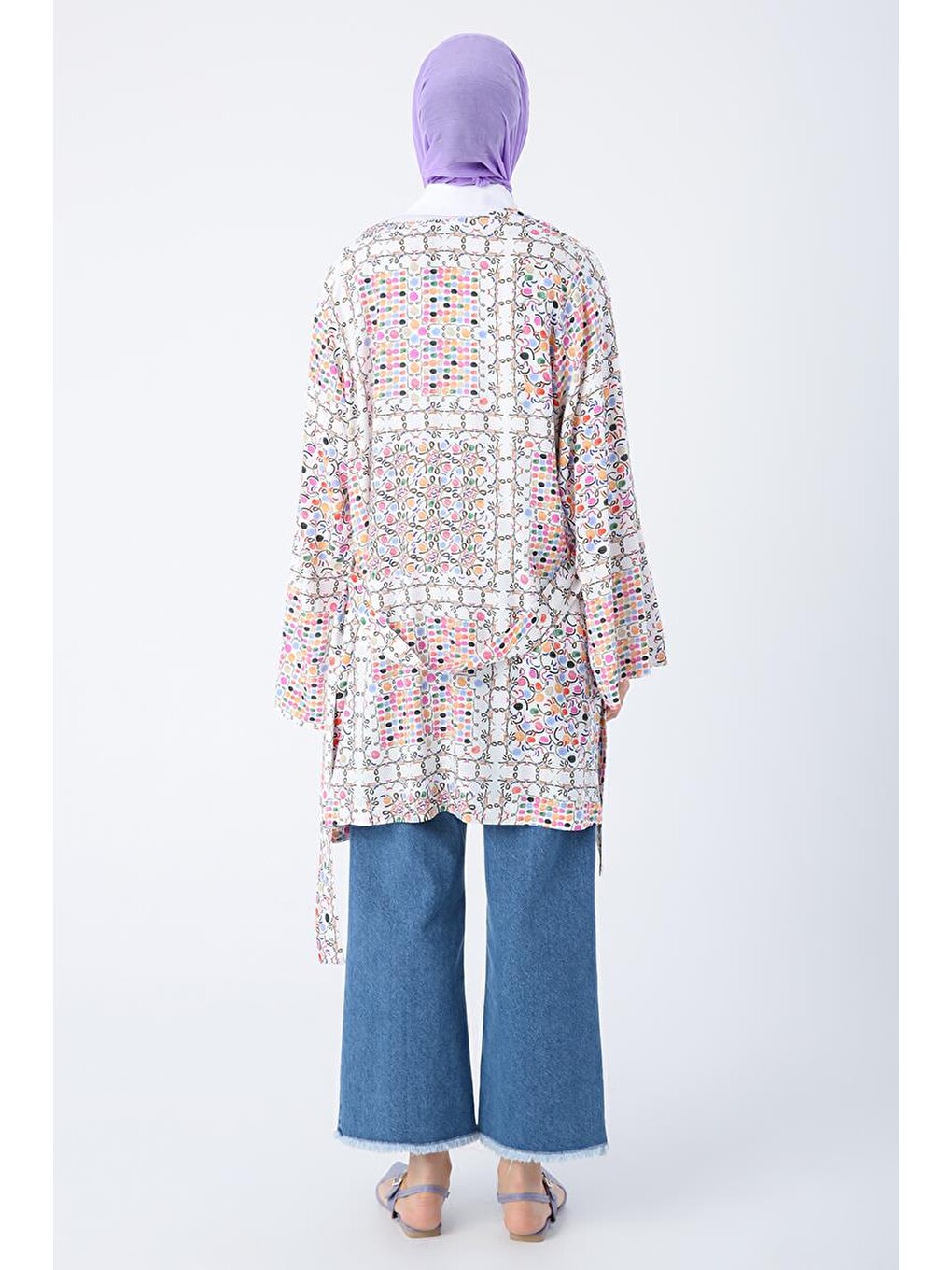 Beyaz-pembe-oversize Kol Yırtmaç Detaylı Kuşaklı Desenli Kimono-3