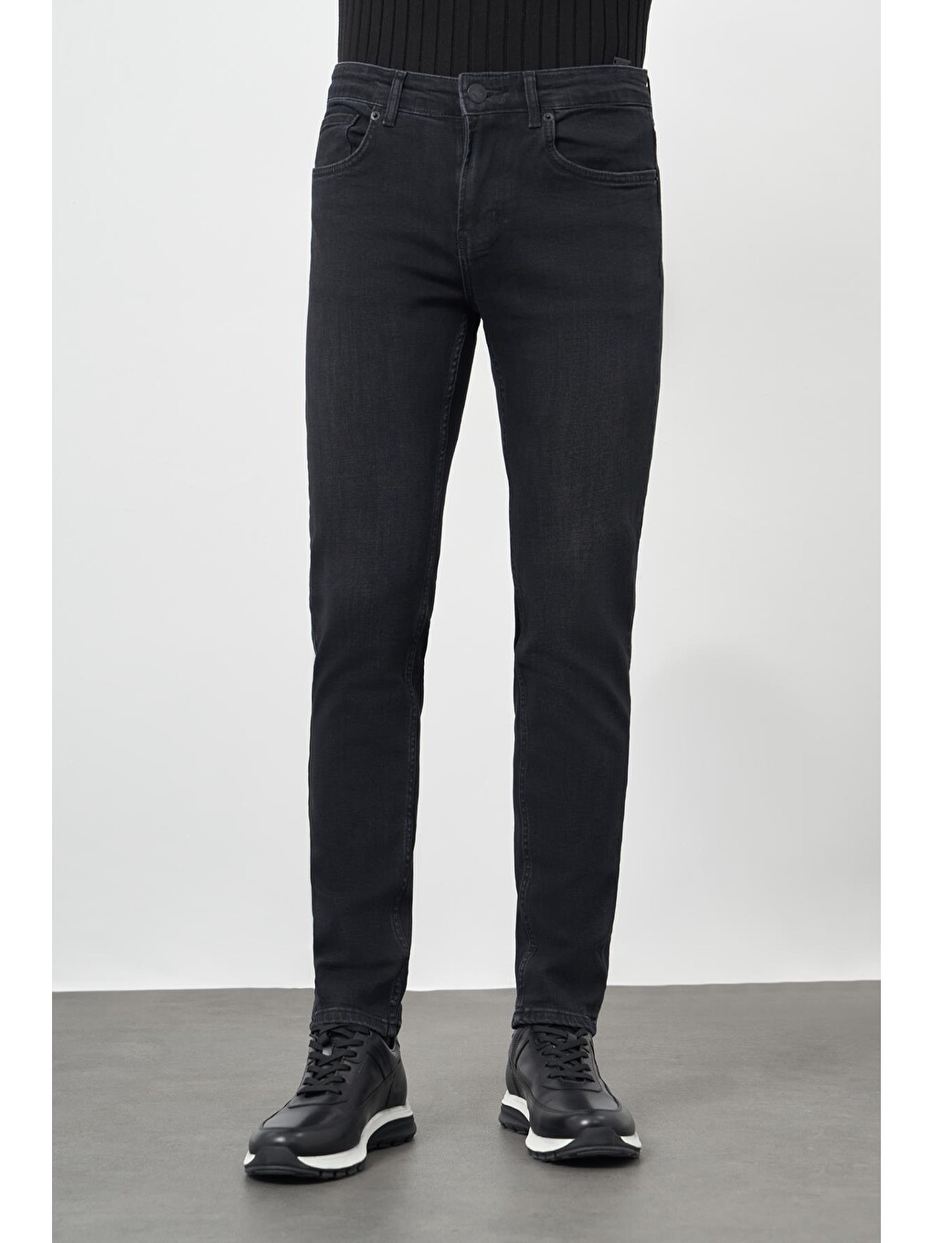 Siyah Düz Gabardin Pamuklu 5 Cep Slim Fit Casual Denim Jean Pantolon 1023245155-1