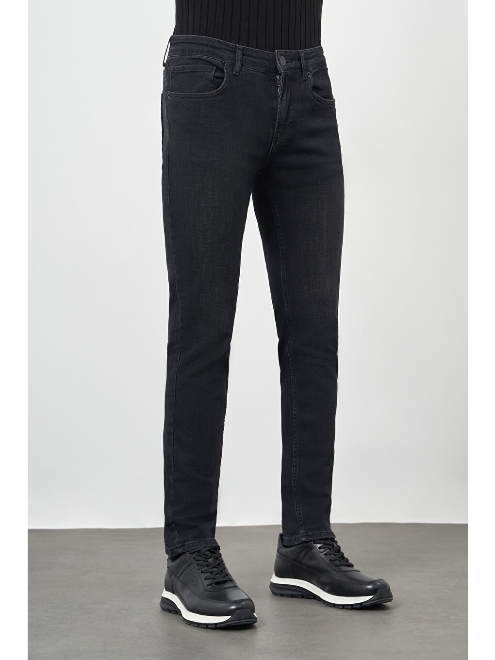Siyah Düz Gabardin Pamuklu 5 Cep Slim Fit Casual Denim Jean Pantolon 1023245155-2