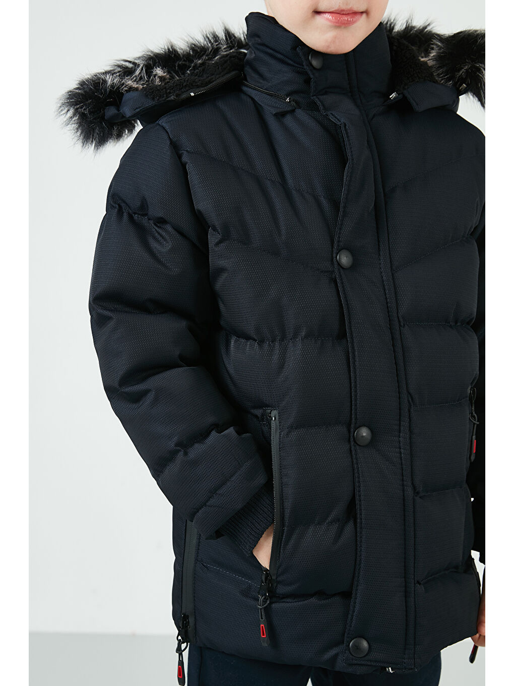 Lacivert Suni Kürklü Pelüş Astarlı Çıkarılabilir Kapüşonlu Erkek Çocuk Mont 5763028-5