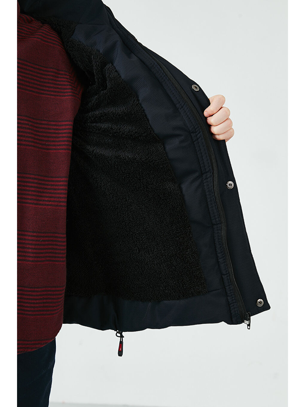 Lacivert Suni Kürklü Pelüş Astarlı Çıkarılabilir Kapüşonlu Erkek Çocuk Mont 5763028-6