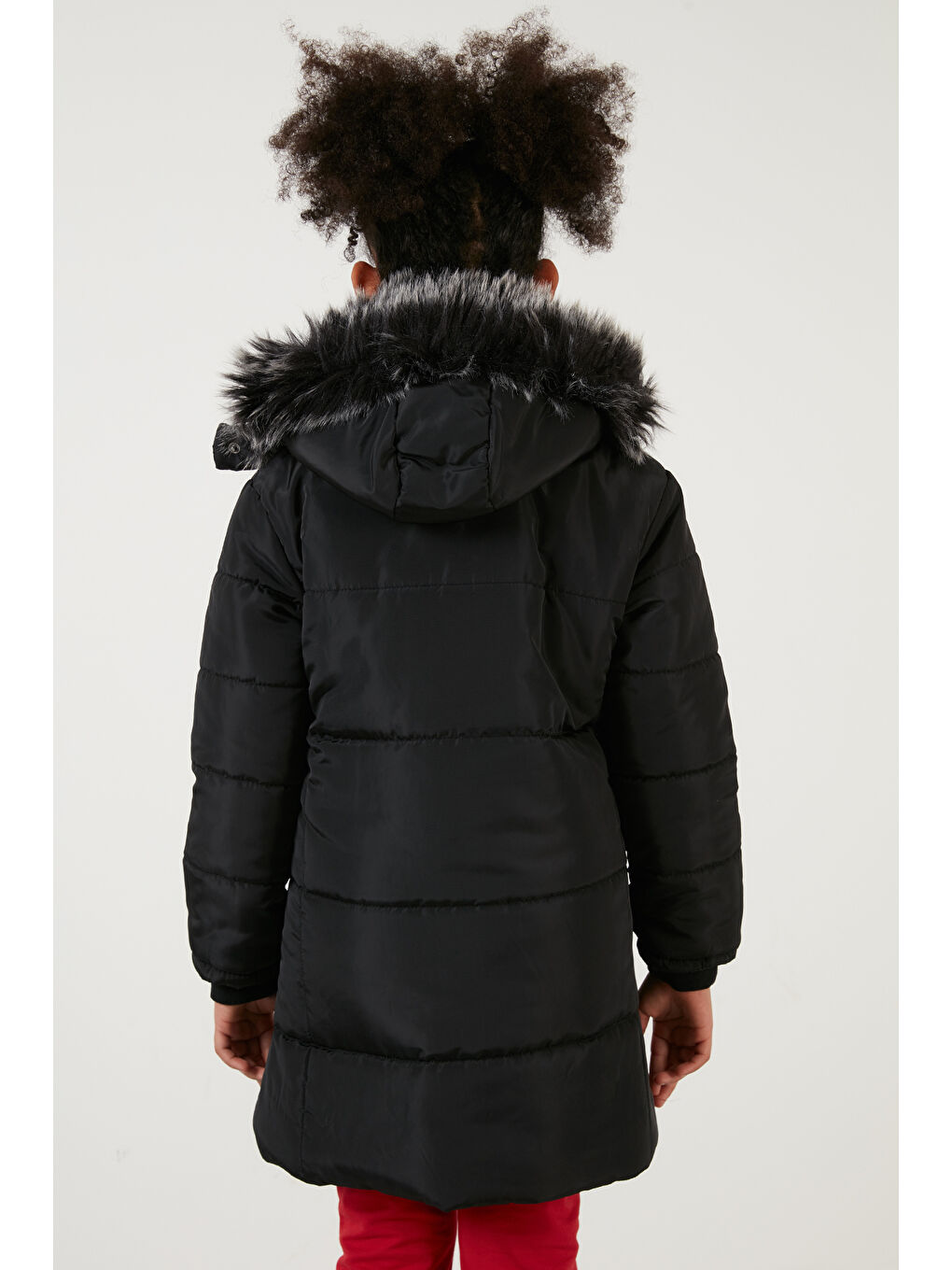 Siyah Yakası Suni Kürklü İçi Pelüş Astarlı Çıkarılabilir Kapüşonlu Kız Çocuk Mont 5760043-6