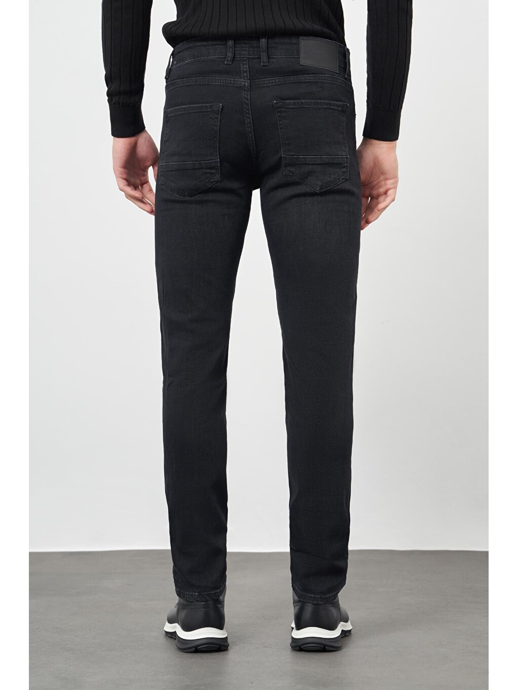 Siyah Düz Gabardin Pamuklu 5 Cep Slim Fit Casual Denim Jean Pantolon 1023245155-4