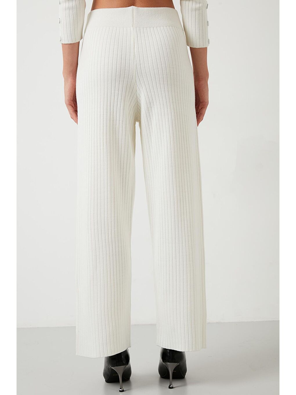 Ekru Yün Karışımlı Düğme Detaylı Fitilli Balıkçı Yaka Triko Alt-Üst Takım 4615103-4