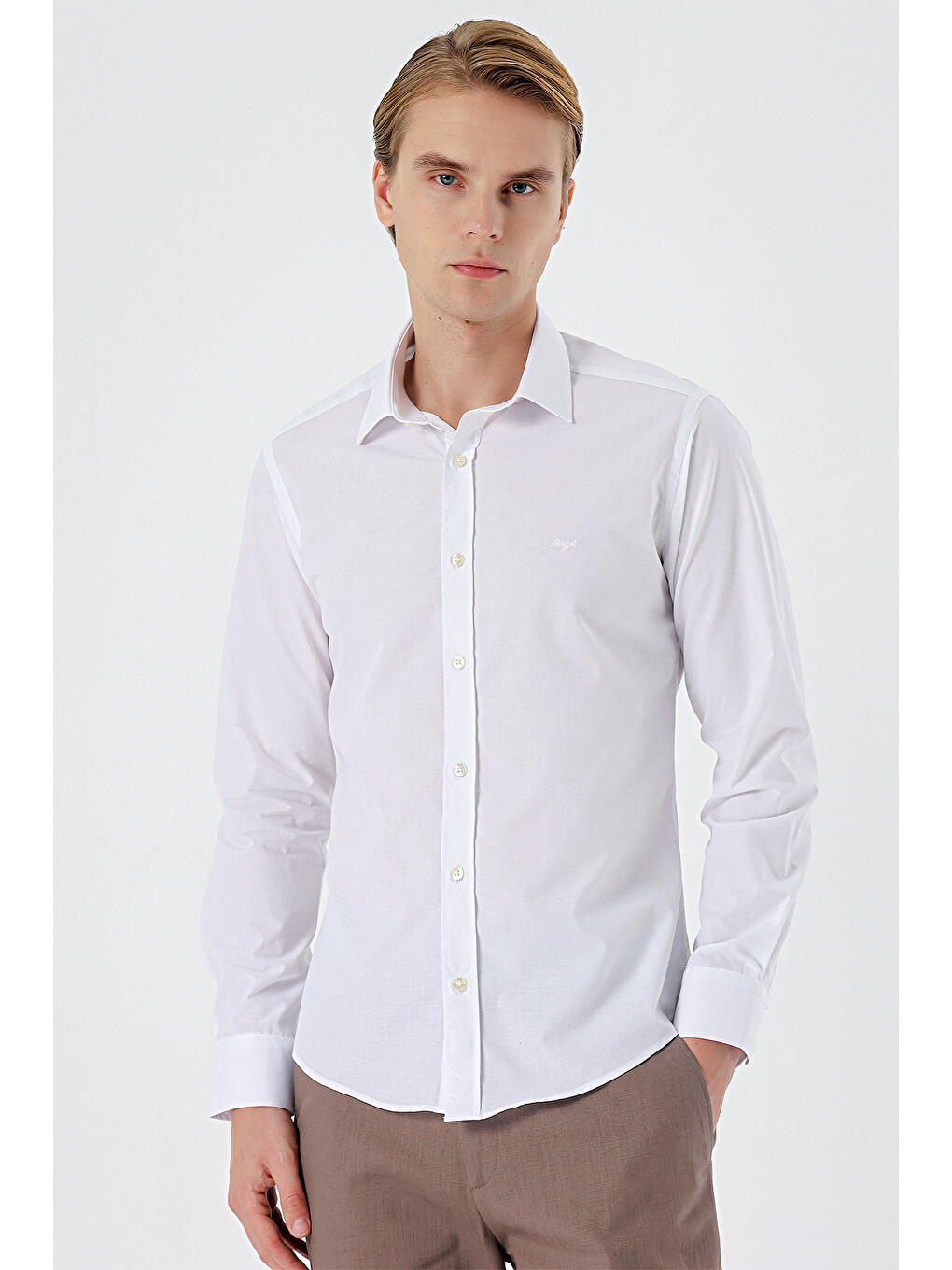 Beyaz Uzun Kollu Filafil Sert Yaka Cepsiz Pamuklu Basic Slim Fit Dar Kesim Gömlek 1004240008-1