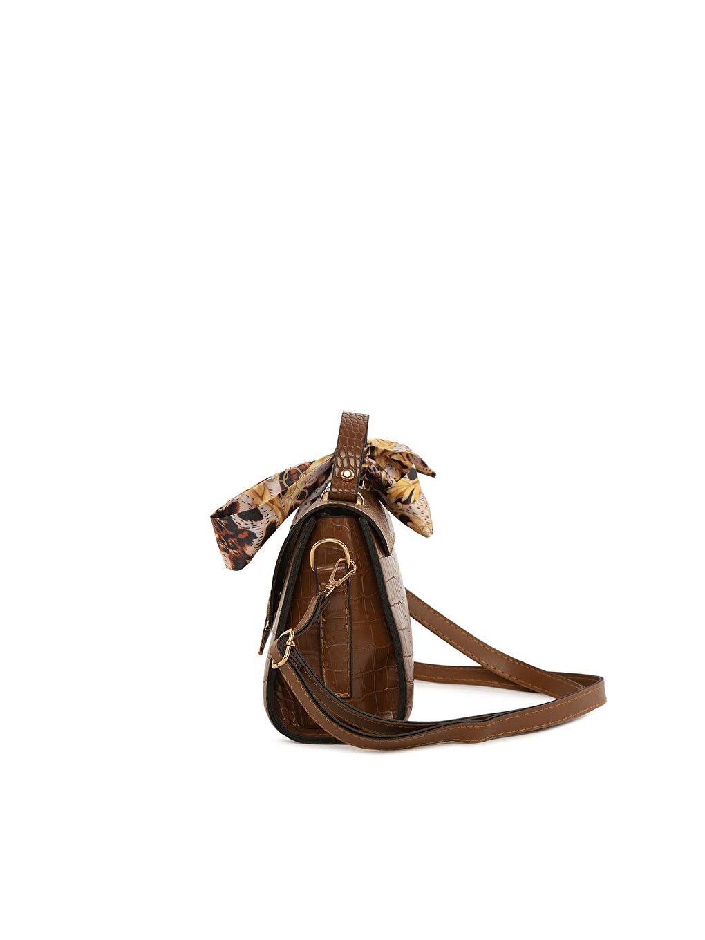 Kahverengi Kapaklı Şallı Askılı Çanta-2