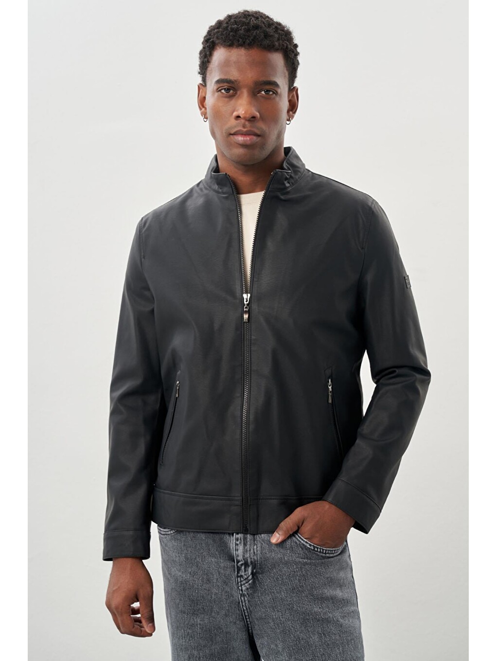 Siyah Suni Deri Hakim Yaka Düz Yırtmaçsız Tam Astar Slim Fit Casual Deri Görünümlü Mont 1038245152