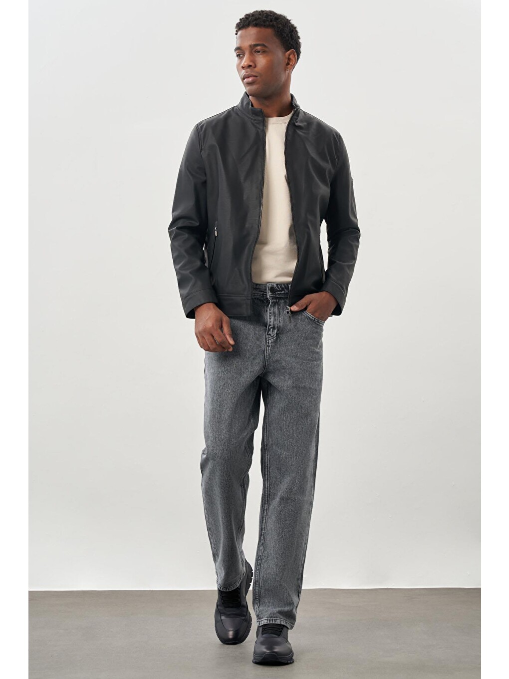 Siyah Suni Deri Hakim Yaka Düz Yırtmaçsız Tam Astar Slim Fit Casual Deri Görünümlü Mont 1038245152-1