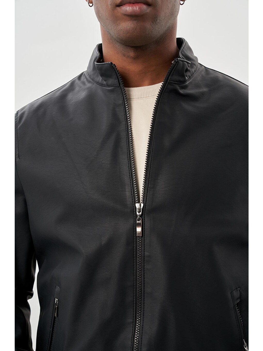 Siyah Suni Deri Hakim Yaka Düz Yırtmaçsız Tam Astar Slim Fit Casual Deri Görünümlü Mont 1038245152-3