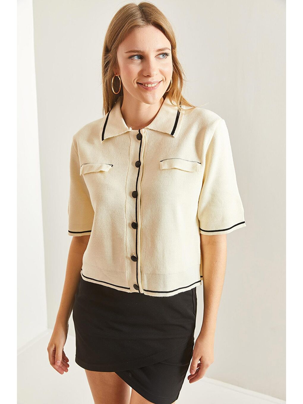 Gömlek Yaka Çift Cep Desenli Triko Bluz - Beyaz-Siyah-2