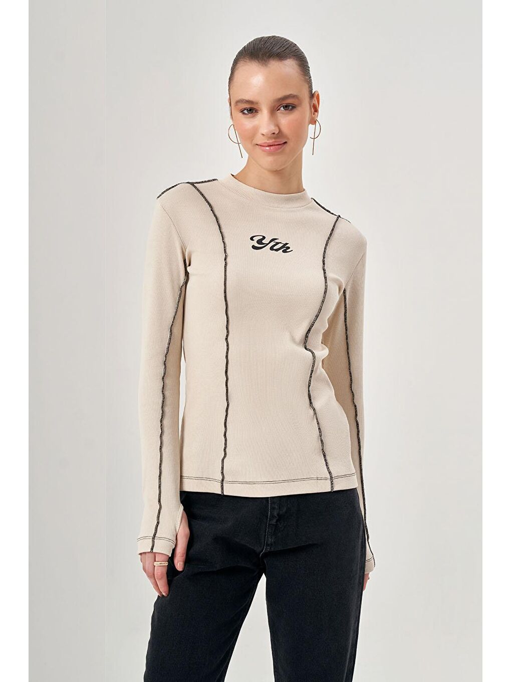 Önü Baskılı Ekru Body