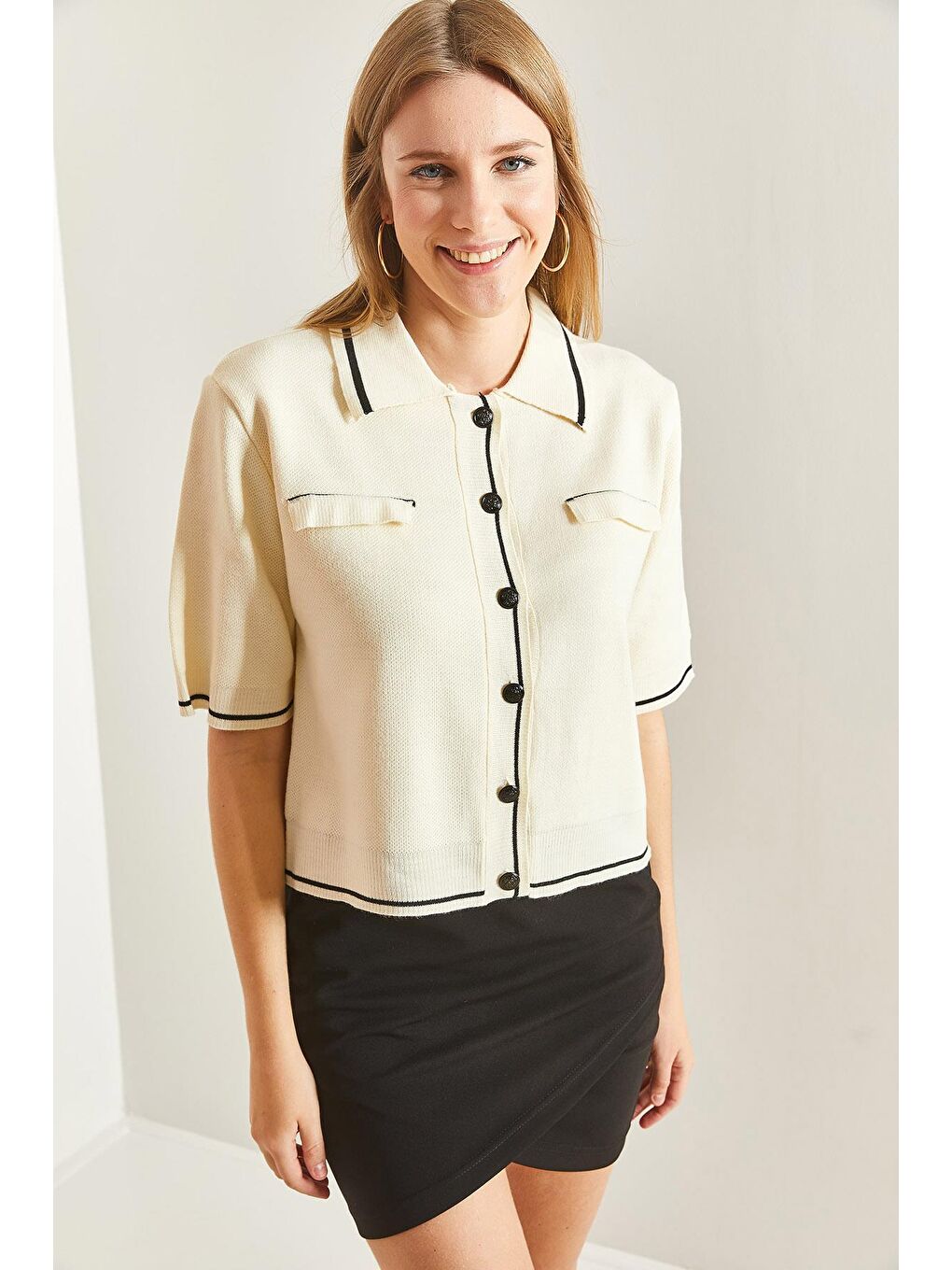 Gömlek Yaka Çift Cep Desenli Triko Bluz - Beyaz-Siyah-3