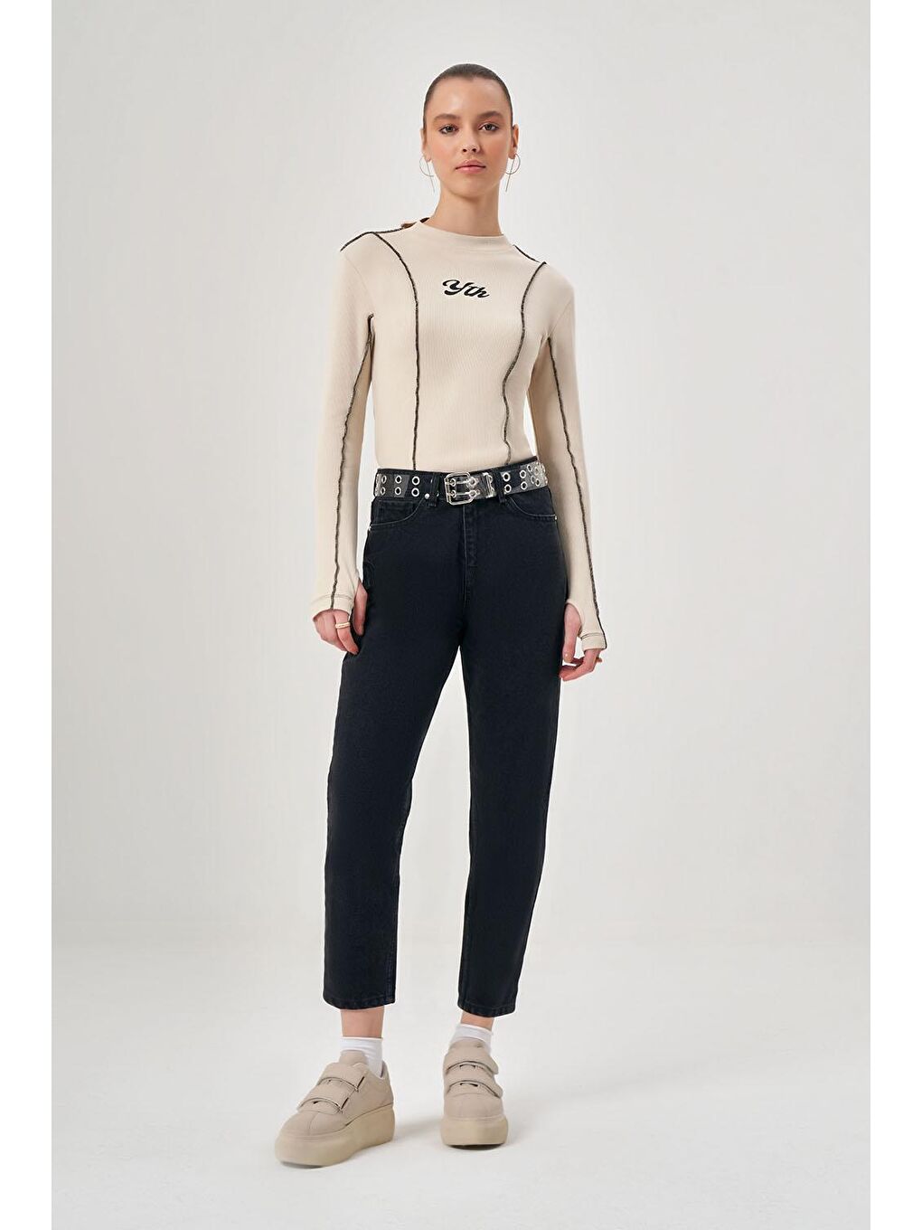 Önü Baskılı Ekru Body-1