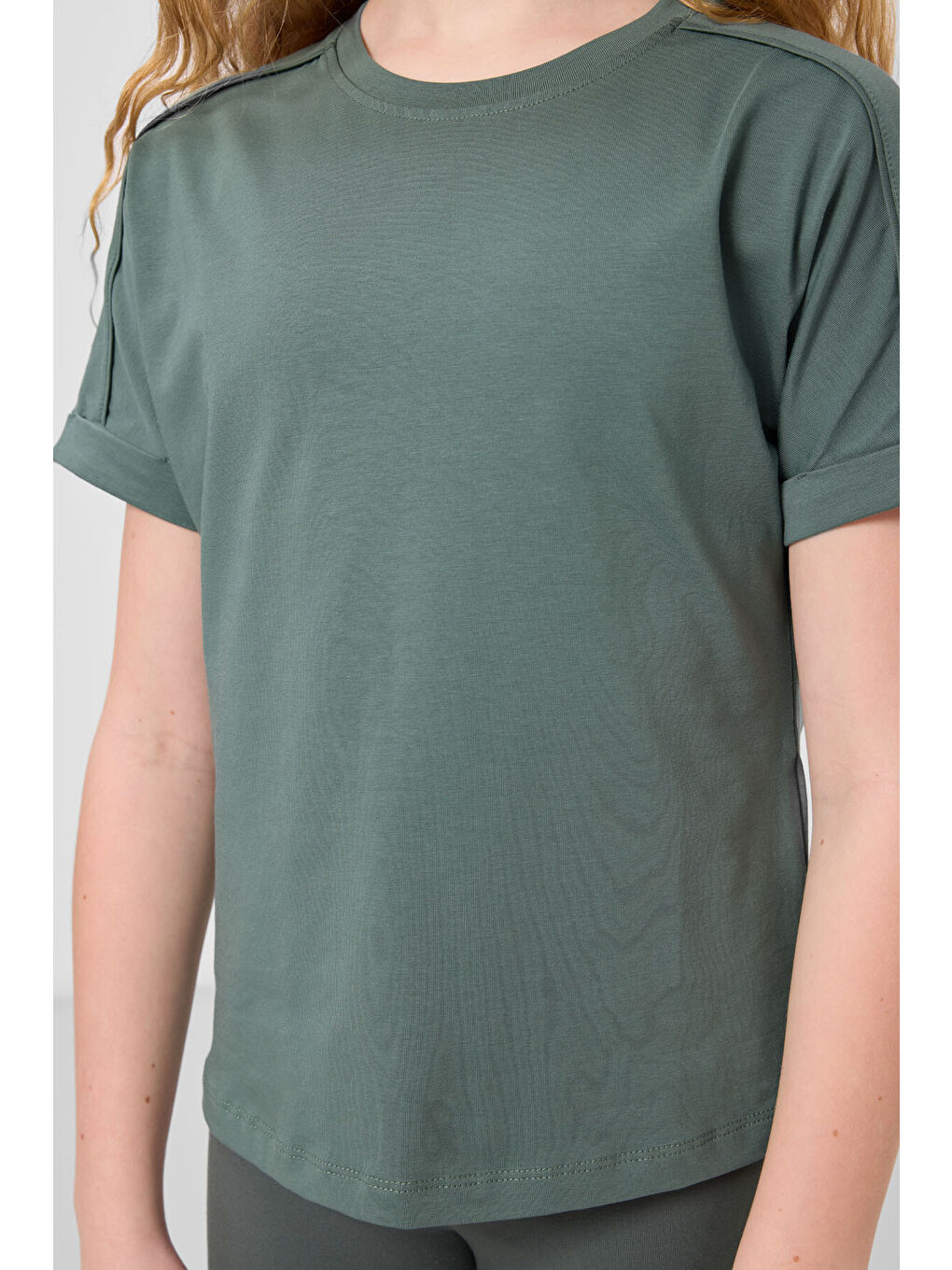 Açık Yeşil Pamuklu O Yaka Oversize Fit Basic Kız Çocuk T-Shirt - 75182-3