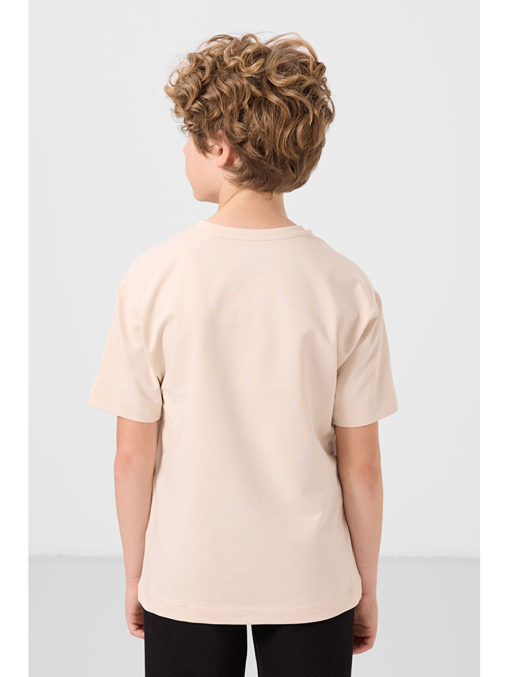 Bej Pamuklu Yumuşak Dokulu Oversize Baskılı Erkek Çocuk T-Shirt - 11285-4