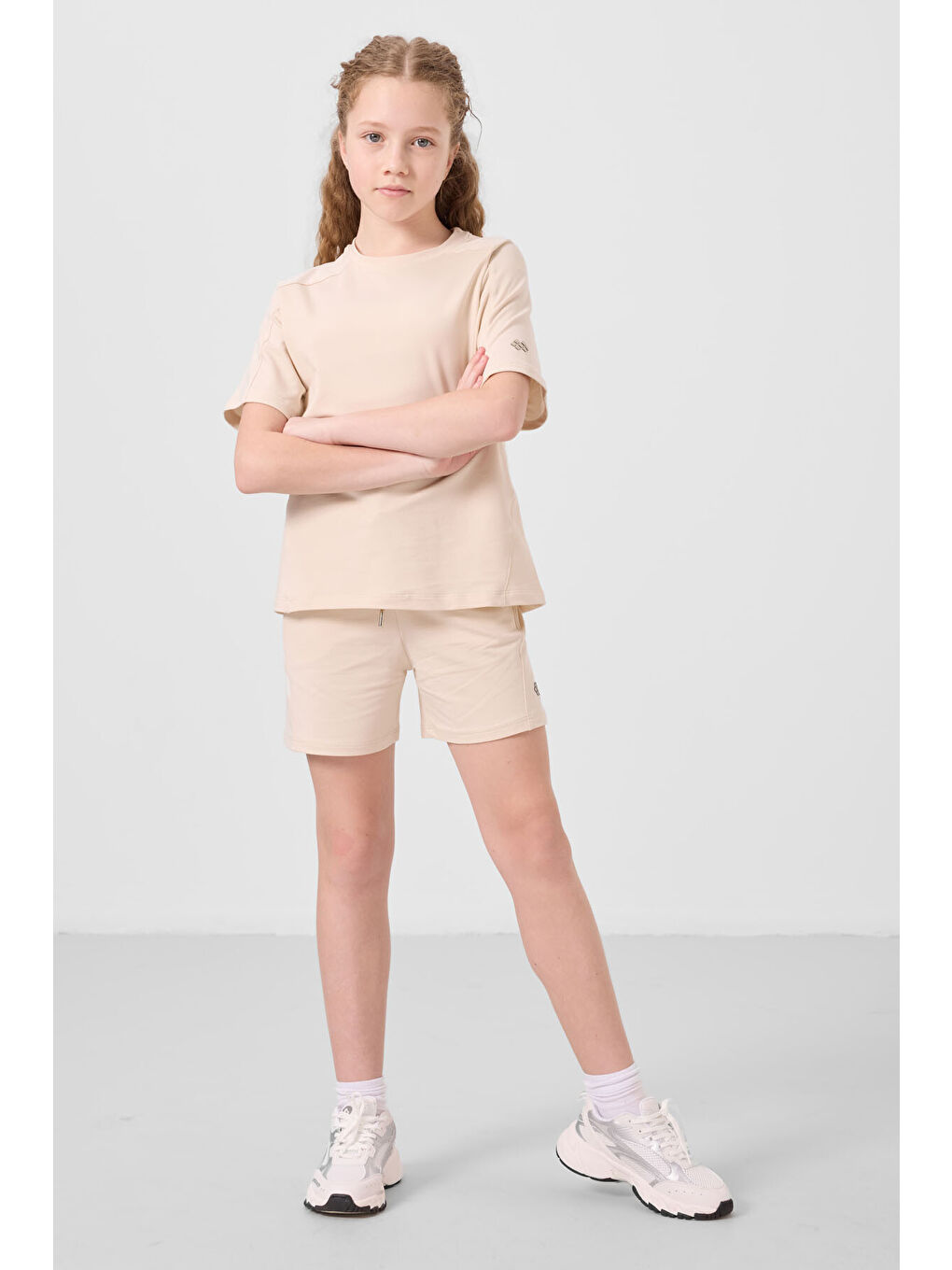 Bej Pamuklu Yumuşak Dokulu Standart Fit Basic Kız Çocuk Şort Takım - 75184-2