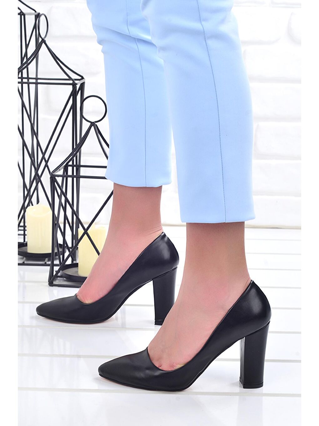 Siyah Cilt 8 Cm Topuklu Kadın Ayakkabı 137029-311-1