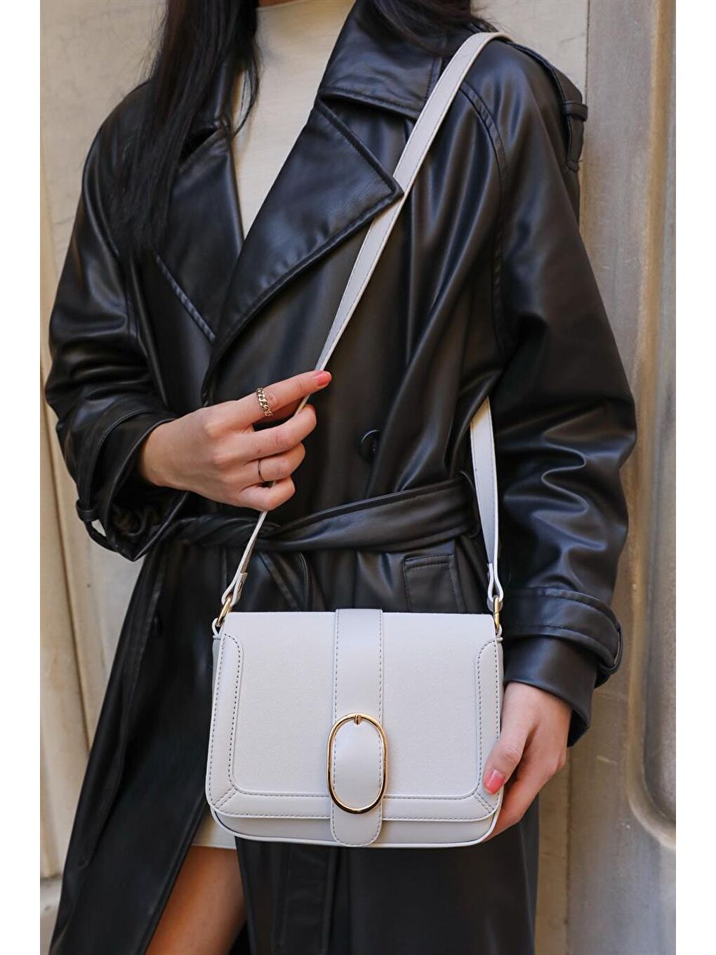 Kemer Tokalı Çapraz Çanta Gri-1