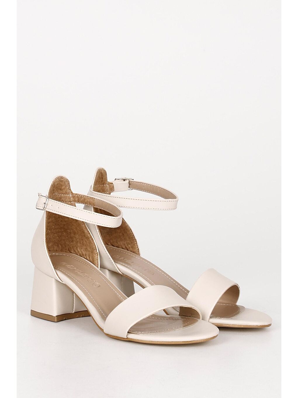 Bej Kalın Topuklu Bantlı  Kadın Sandalet 37101-1