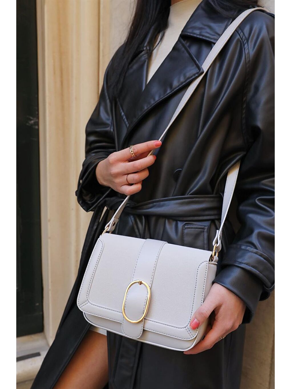 Kemer Tokalı Çapraz Çanta Gri-3