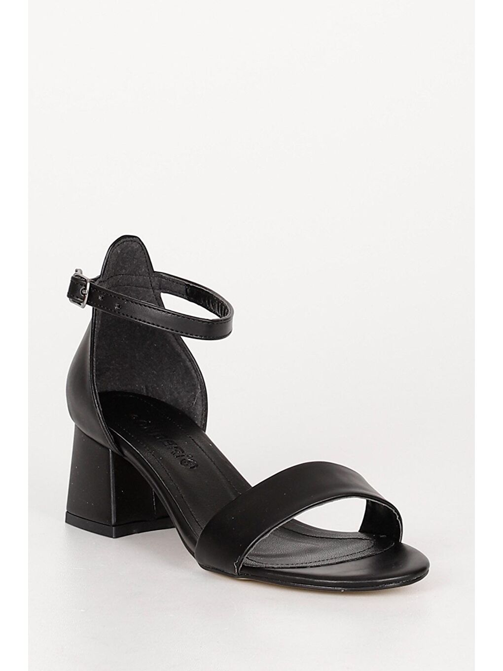 Siyah Kalın Topuklu Bantlı  Kadın Sandalet 37101-4
