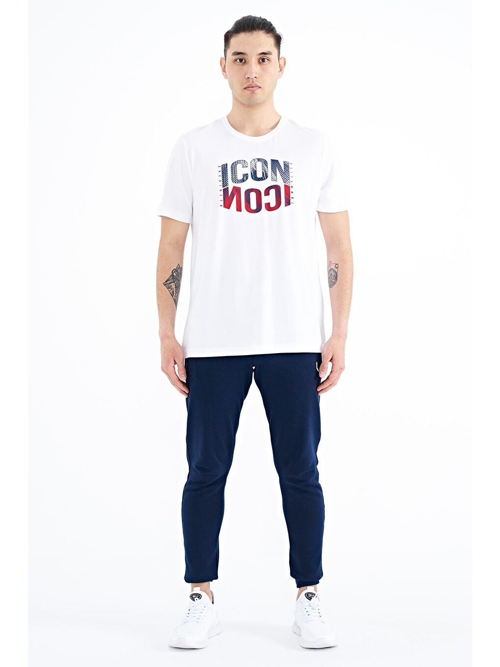 Beyaz Yazı Baskılı O Yaka Standart Kalıp Erkek Tişört - 88174-1