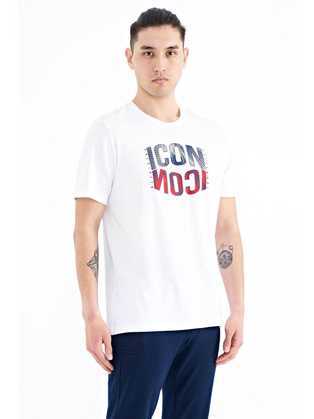 Beyaz Yazı Baskılı O Yaka Standart Kalıp Erkek Tişört - 88174-3