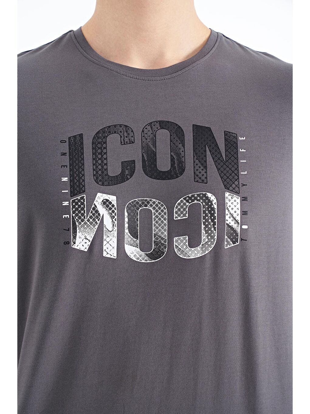 Koyu Gri Yazı Baskılı O Yaka Standart Kalıp Erkek Tişört - 88174-2