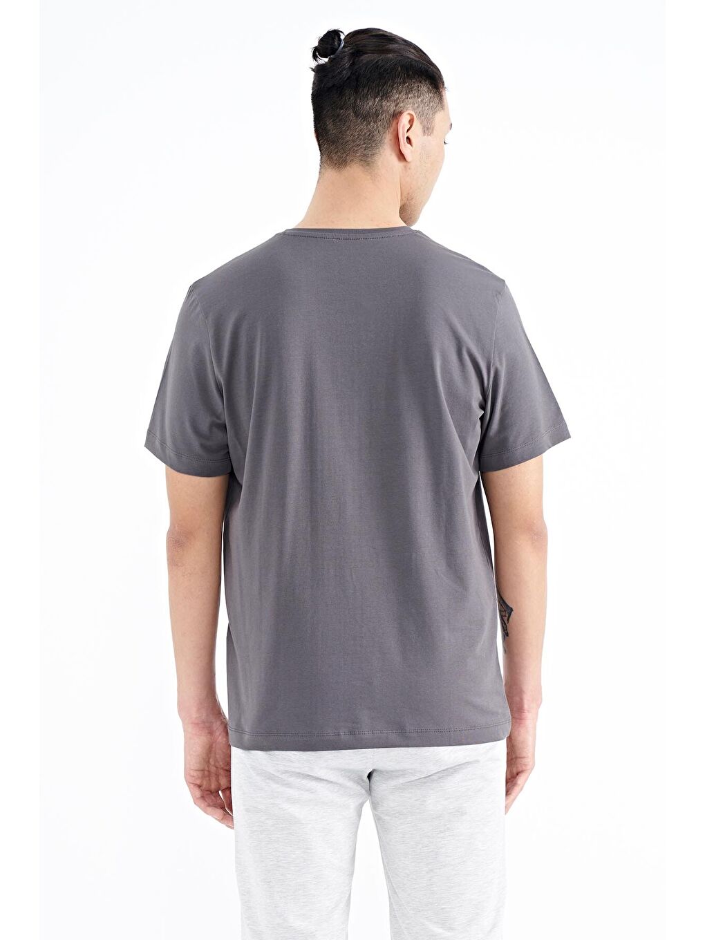 Koyu Gri Yazı Baskılı O Yaka Standart Kalıp Erkek Tişört - 88174-4